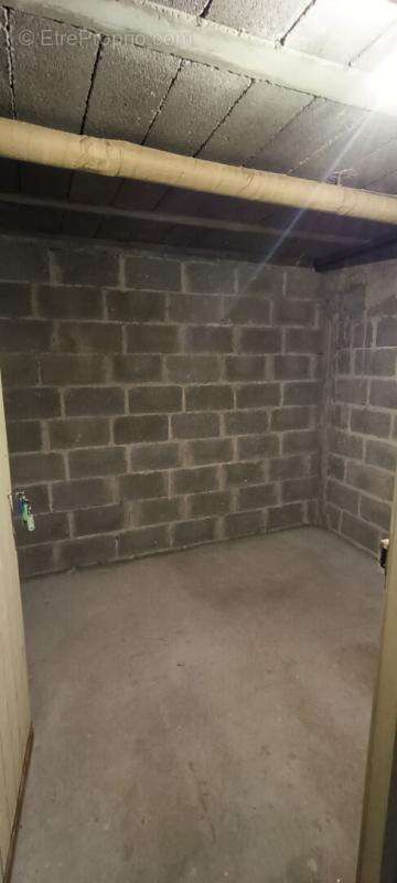 Appartement à VARENNES-VAUZELLES