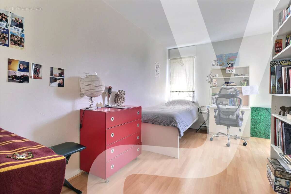 Appartement à PARIS-20E