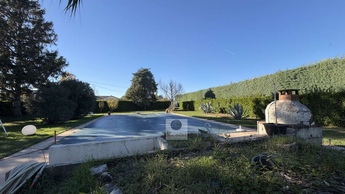 Maison à CHATEAUNEUF-SUR-ISERE