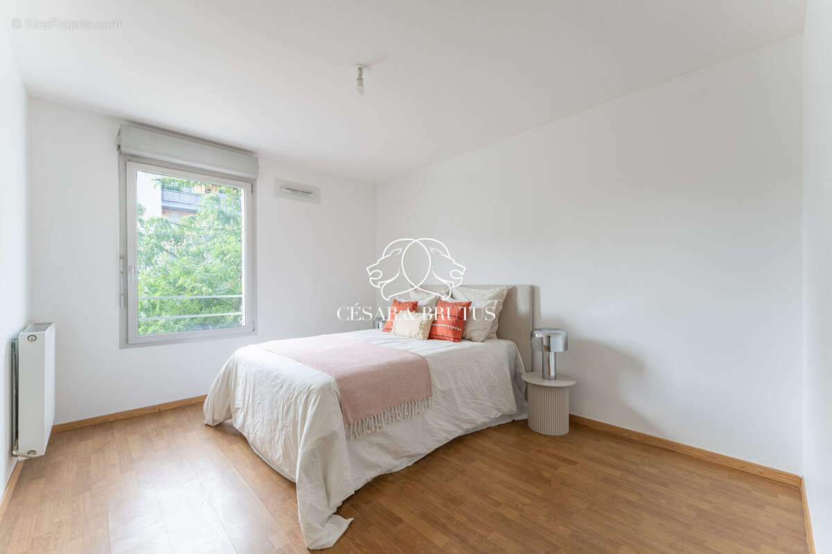 Appartement 64 m² à Venissieux  - photo 8