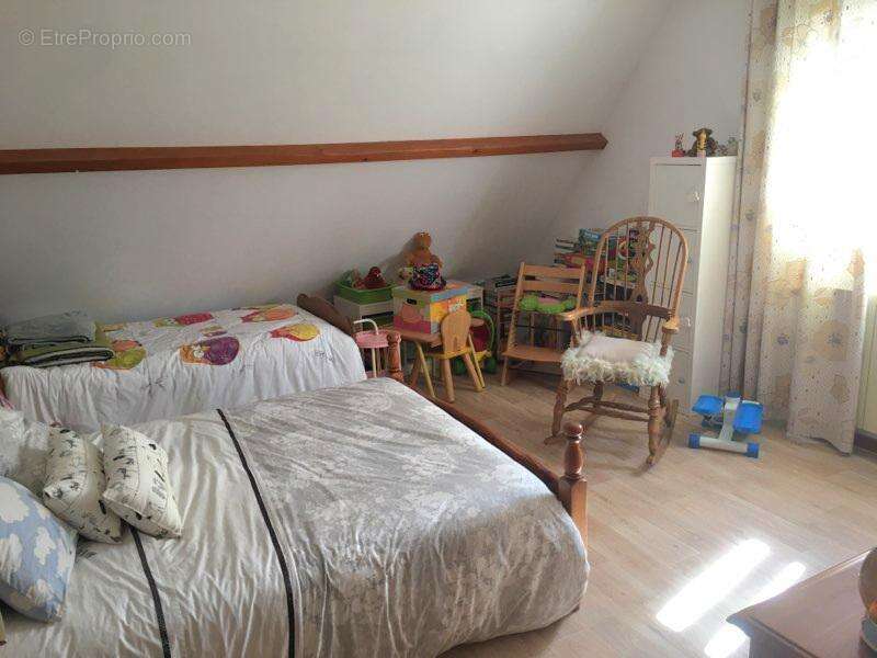 Maison à SAINS-EN-AMIENOIS