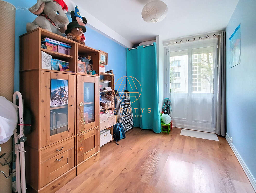 Appartement à SAINT-MAUR-DES-FOSSES