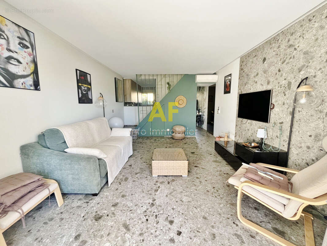 Appartement à SAINT-RAPHAEL