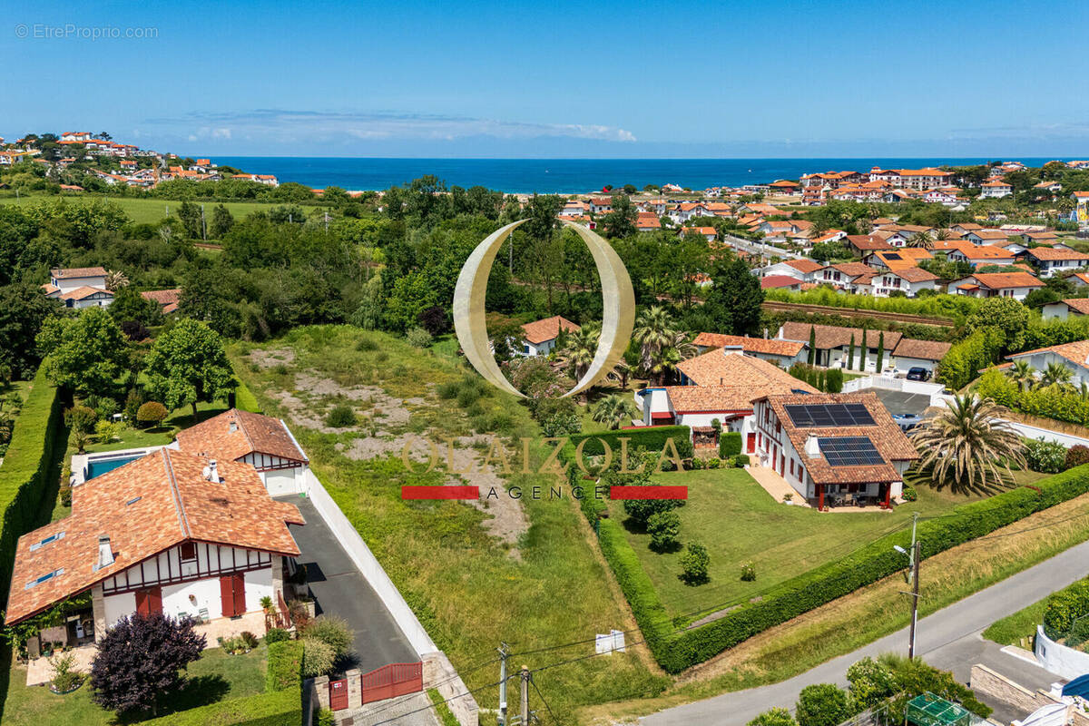 Terrain à BIDART