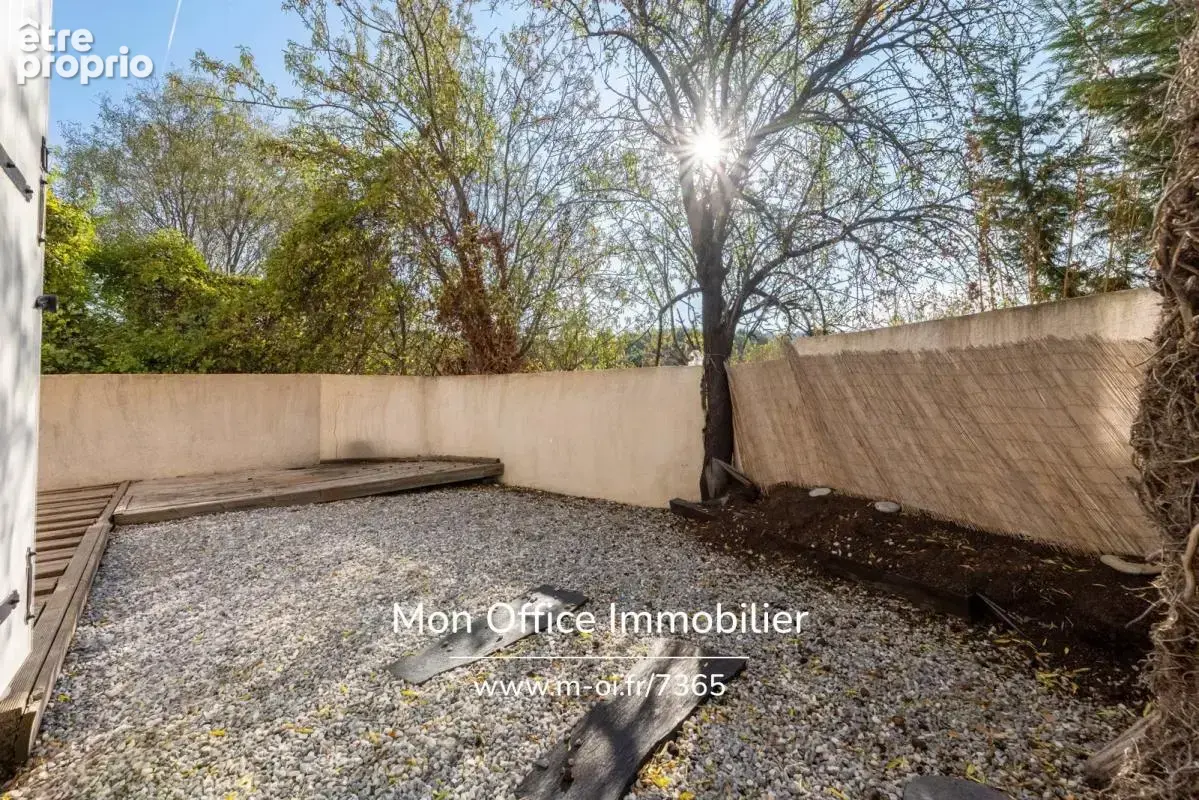 Référence : 7365-ASI - Peypin - Duplex T4 dans le centre du village - photo 3