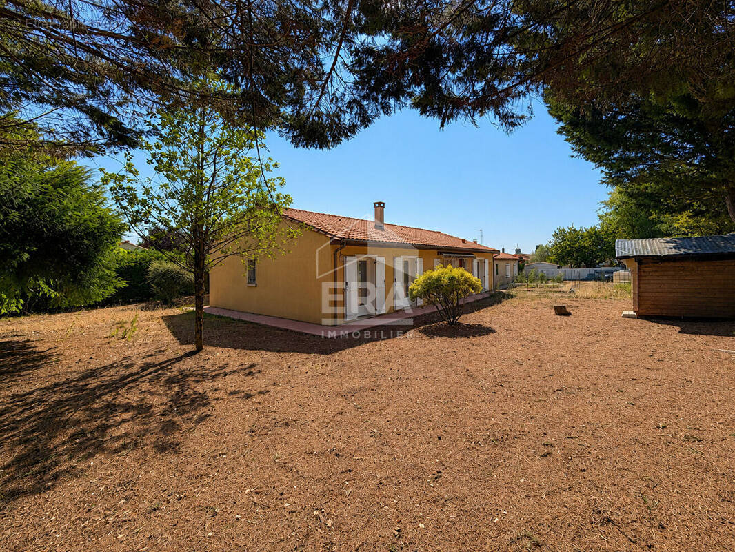 Maison à LA COURONNE