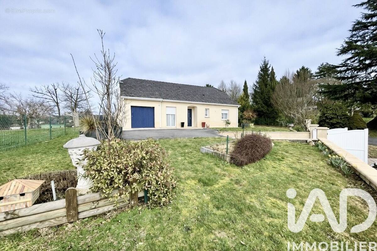 Photo 1 - Maison à NAVES