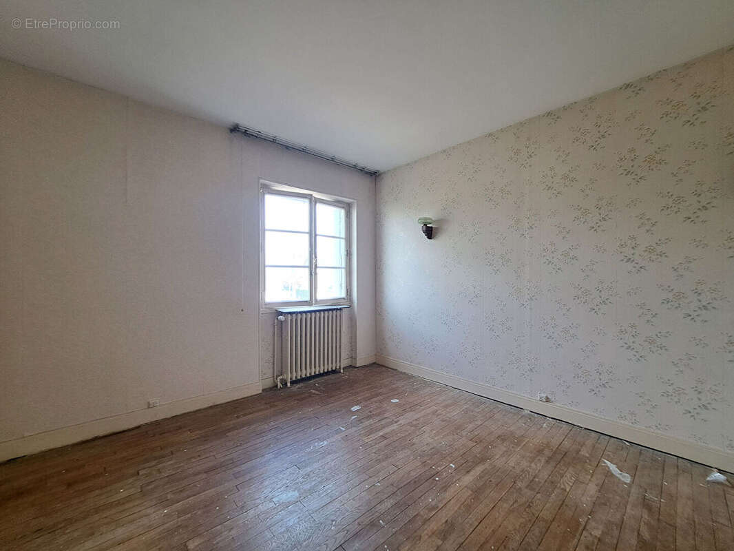 Maison à CHATELLERAULT