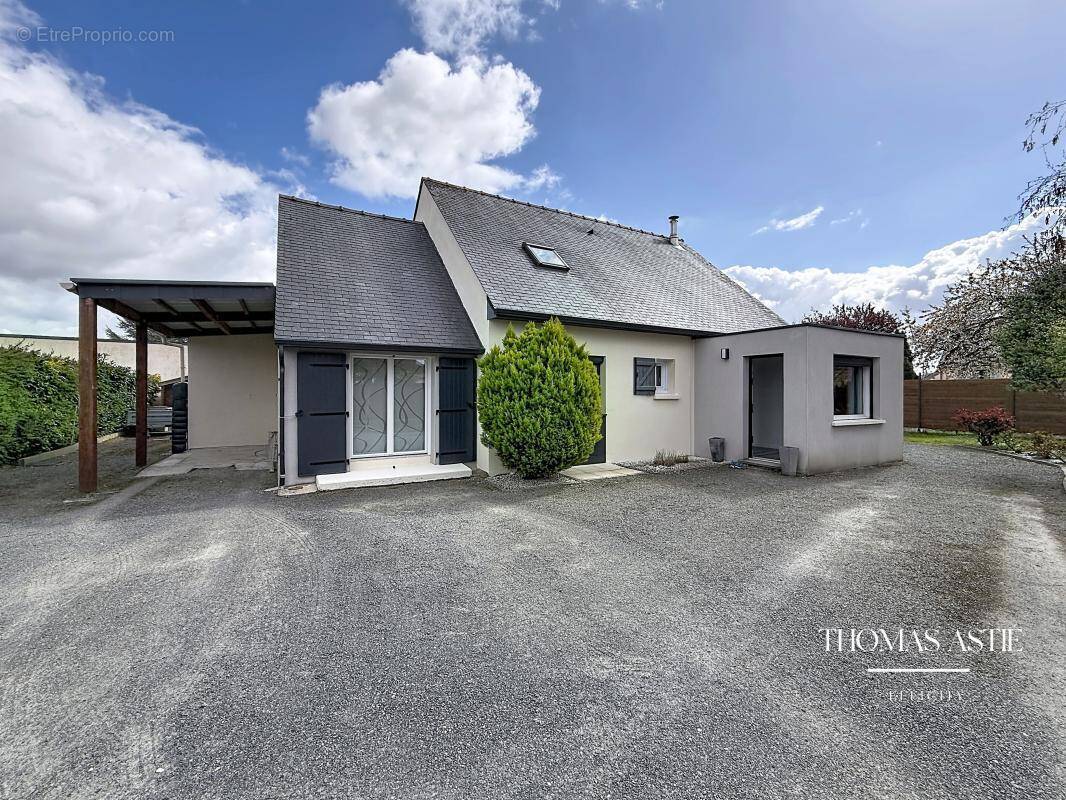 Maison à COURCHAMPS