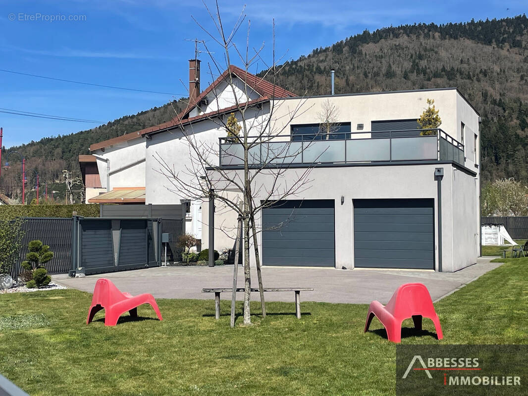 Maison à SAINT-ETIENNE-LES-REMIREMONT