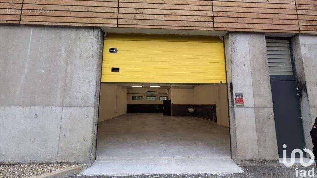 Photo 4 - Commerce à SAINT-ETIENNE