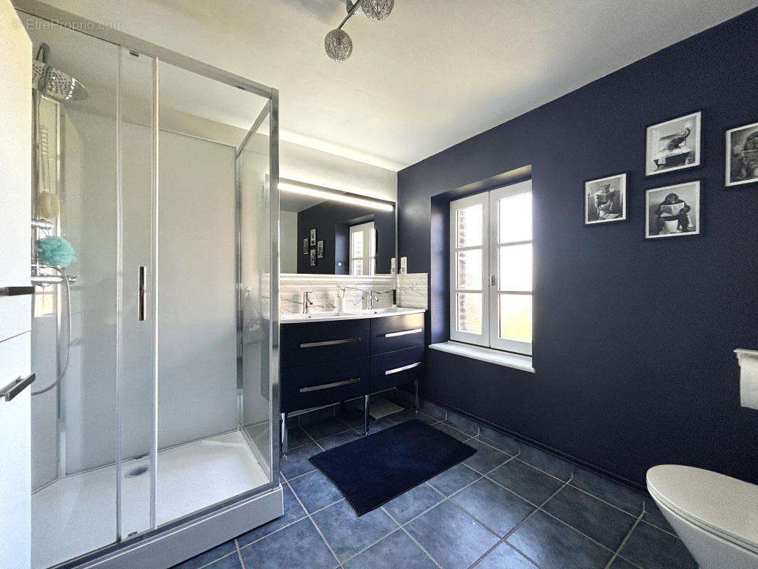 Maison à NEUVIC-ENTIER