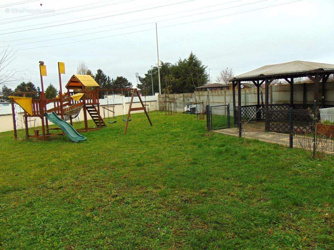 Maison à VILLEMANDEUR