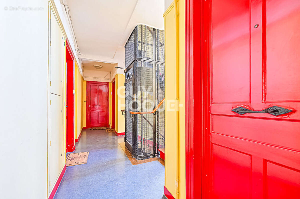 Appartement à PARIS-12E