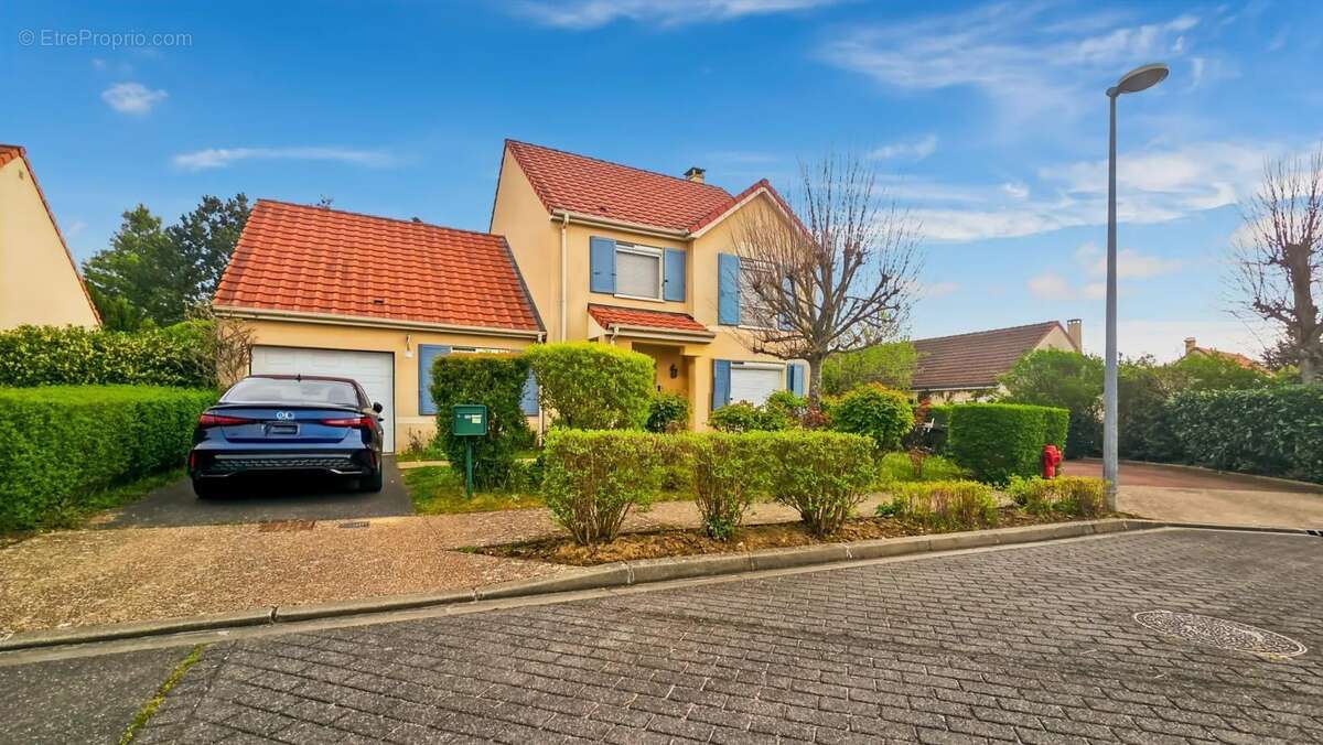 Maison à LONGPONT-SUR-ORGE