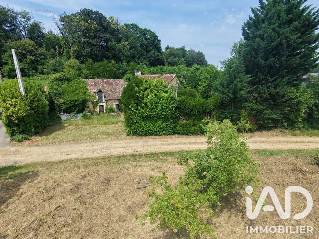 Maison 75 m² à Vaas  - photo 2