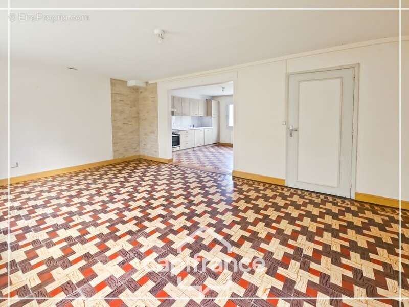 Maison à CASTELCULIER