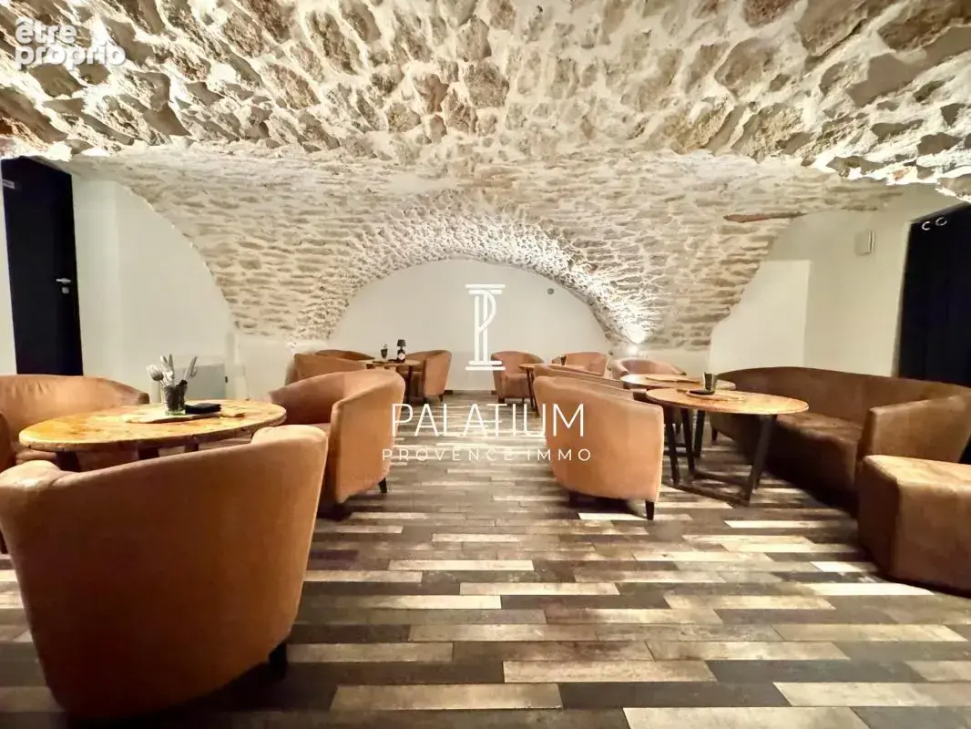 Restaurant Traditionnel, Bar, Lounge, évènements avec cachet en Provence - photo 4
