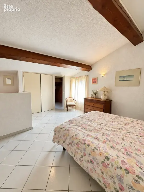 Maison vigneronne de 154 m2 avec garage de 112 m2 - photo 5