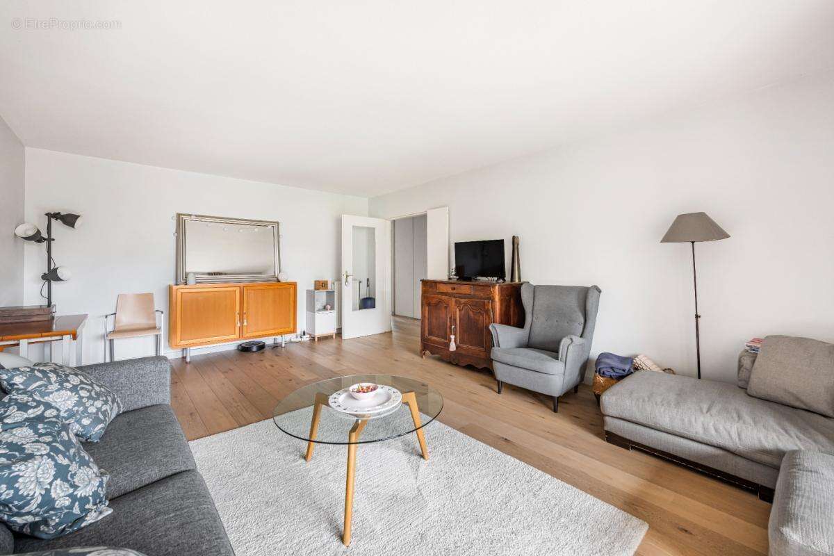 Très bel appartement T5 rénové VILLEURBANNE (69) - photo 7