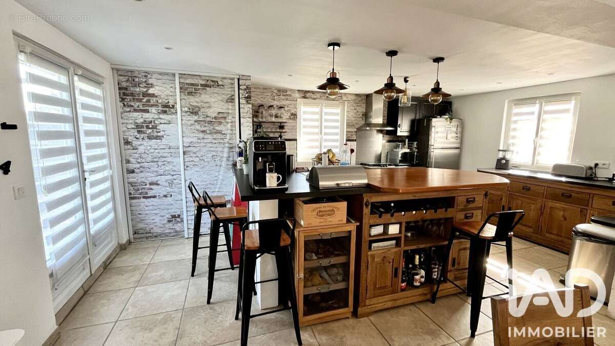 Maison 116 m² à Flers-Sur-Noye  - photo 2