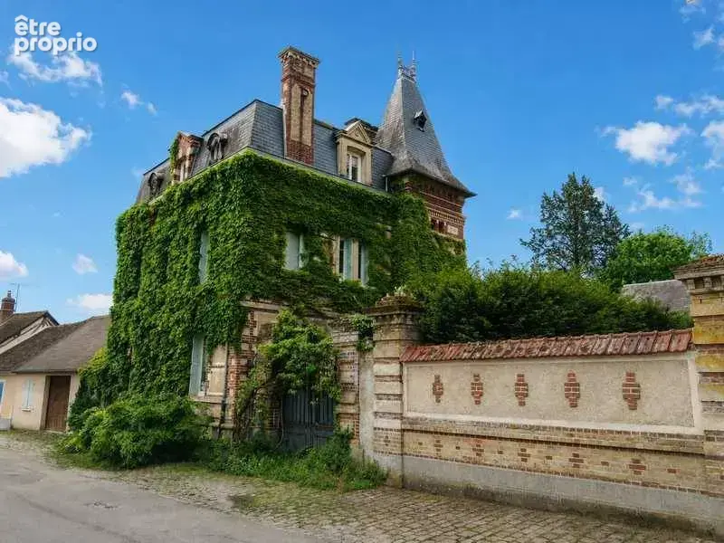Maison à DANGU