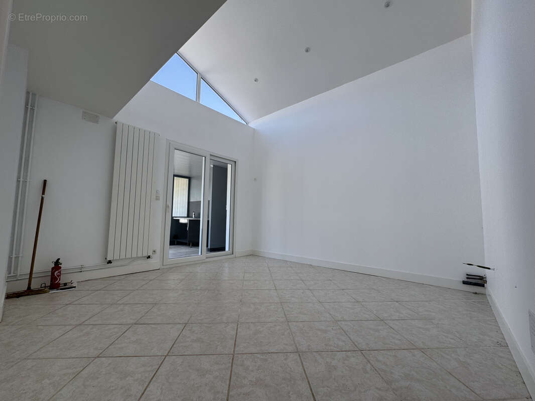 LA ROCHELLE   Maison familiale de plus de 160 m2 avec piscine, jardin clos et double garage - photo 17
