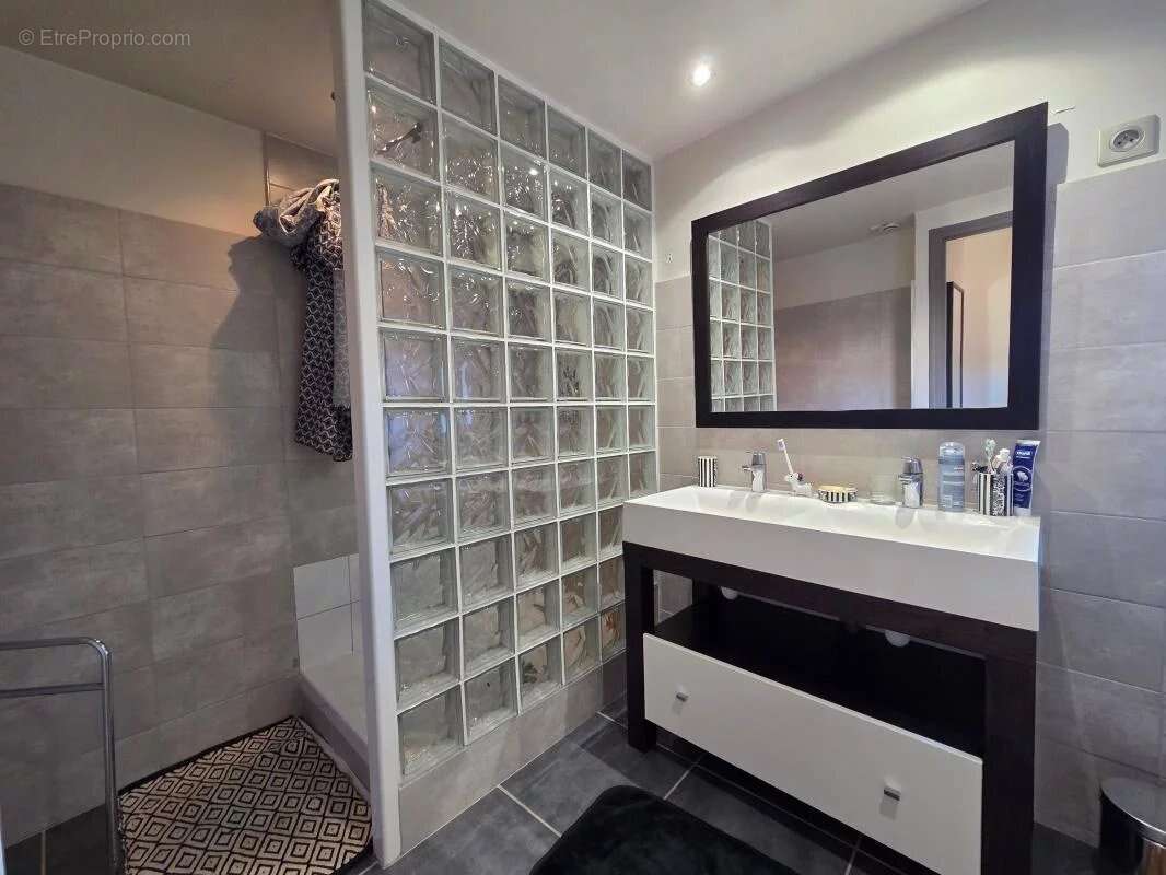Appartement À Vendre - photo 14