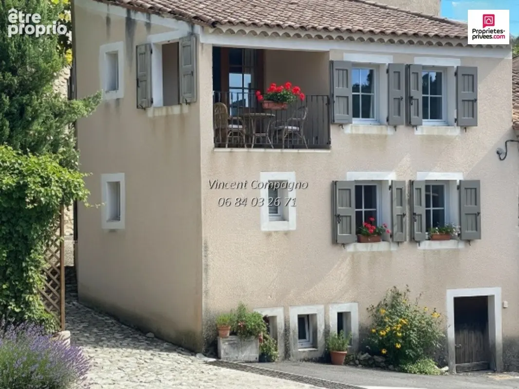 Maison à ESPARRON-DE-VERDON