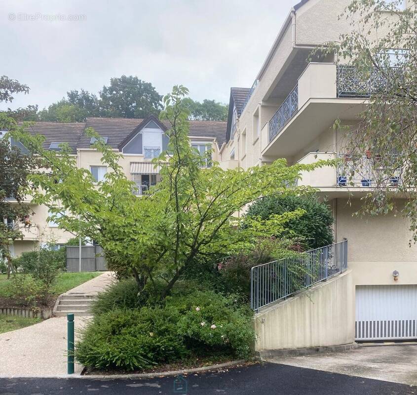 Appartement à SAINT-MICHEL-SUR-ORGE