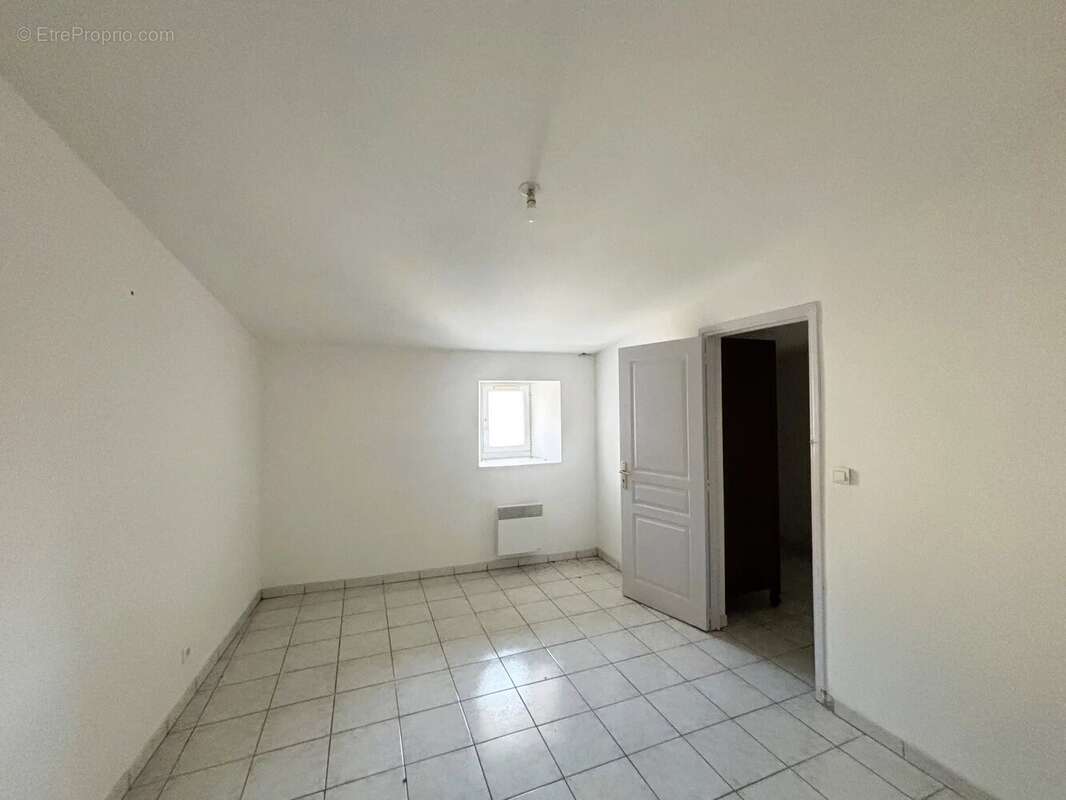 Maison à VILLENEUVE-MINERVOIS