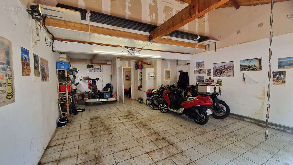 Maison à SAINT-MACAIRE