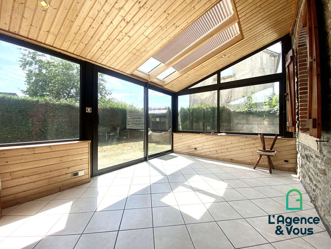 Maison 2 chambres en pierre avec  jardin, garage et atelier - photo 2