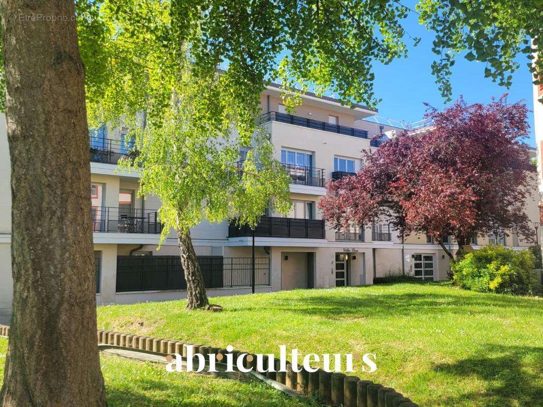 Appartement à VILLEPREUX