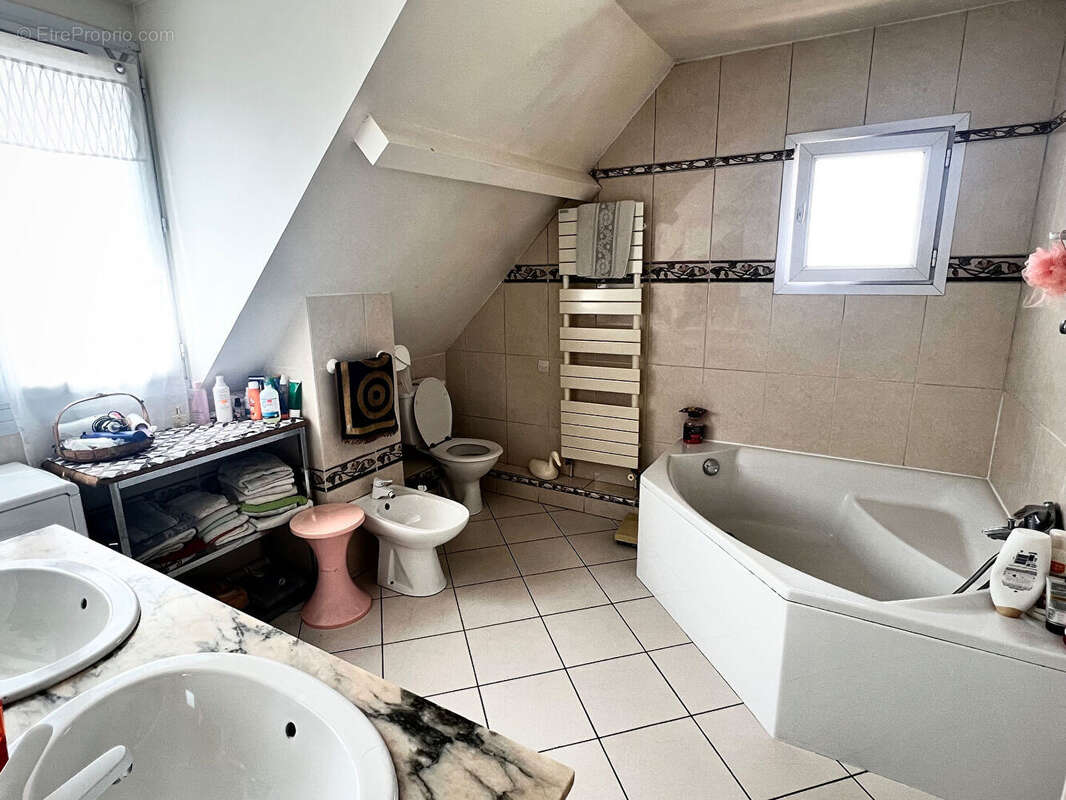 Maison à HOUILLES