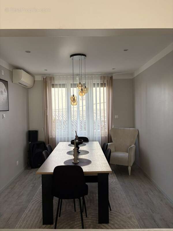 Maison à TERRASSON-LAVILLEDIEU