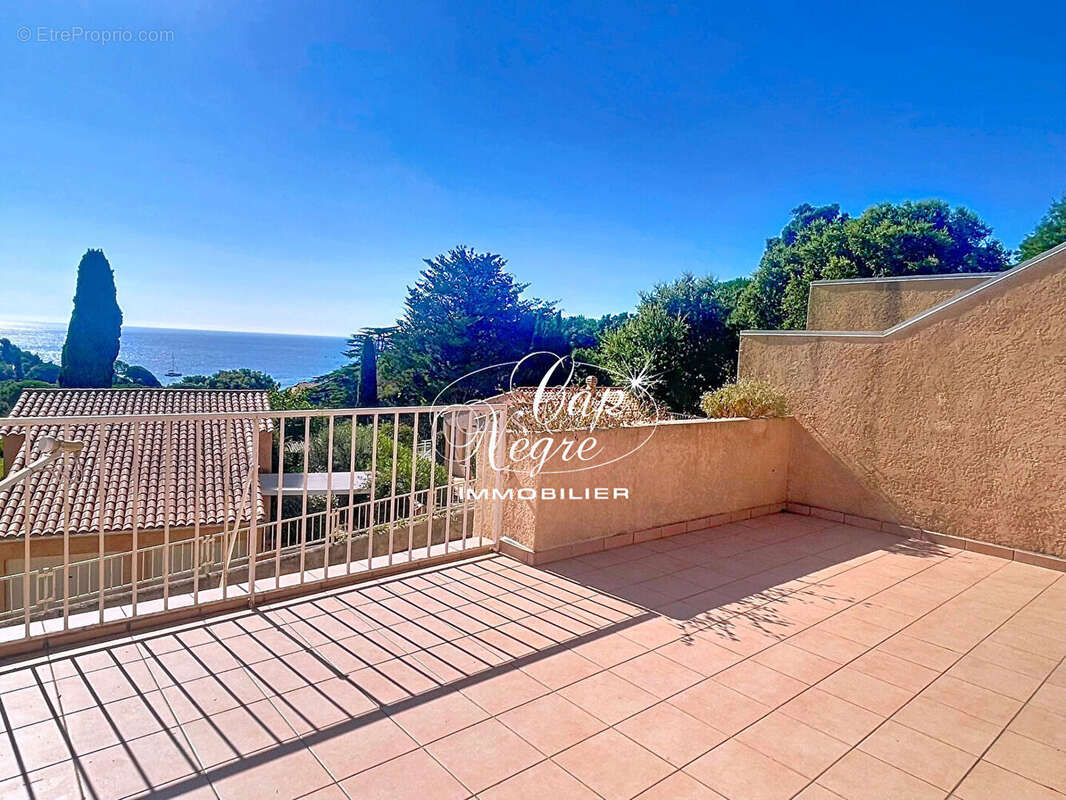 Appartement à LE LAVANDOU