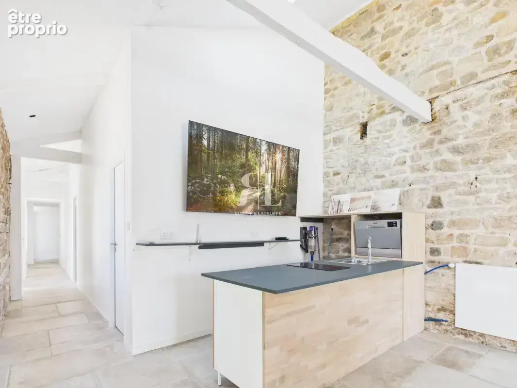 Port-louis – maison familiale avec longère rénovée, piscine et jardin - photo 7