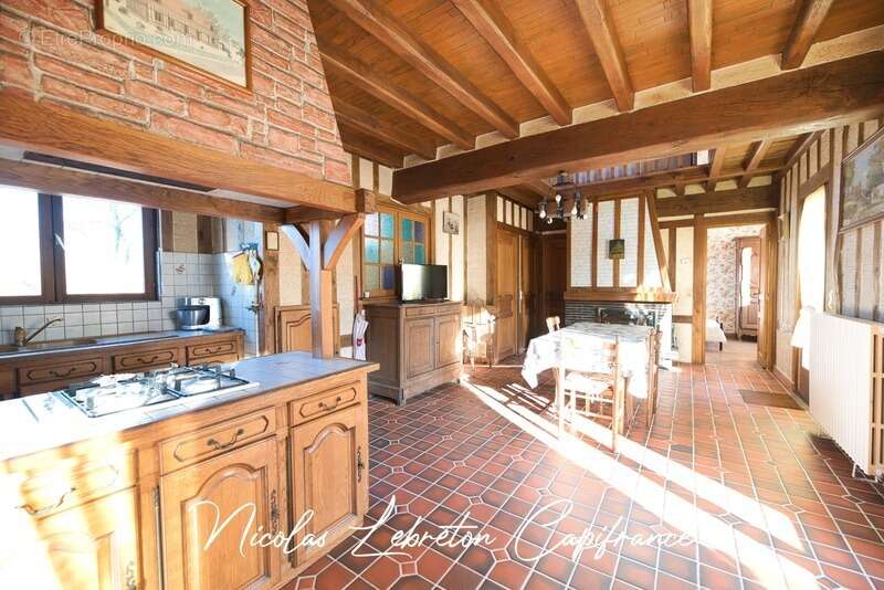 Maison à CHAMPSECRET