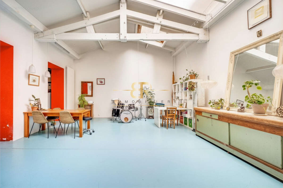 Appartement à PARIS-10E