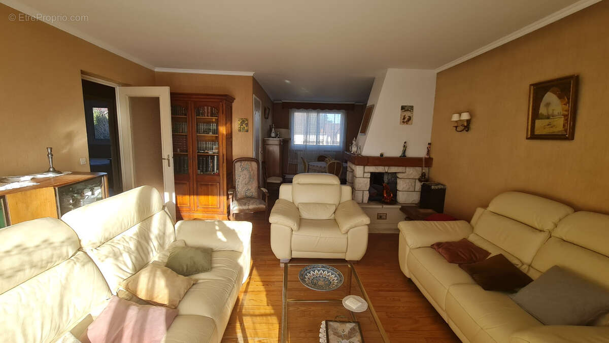 Maison à BURES-SUR-YVETTE