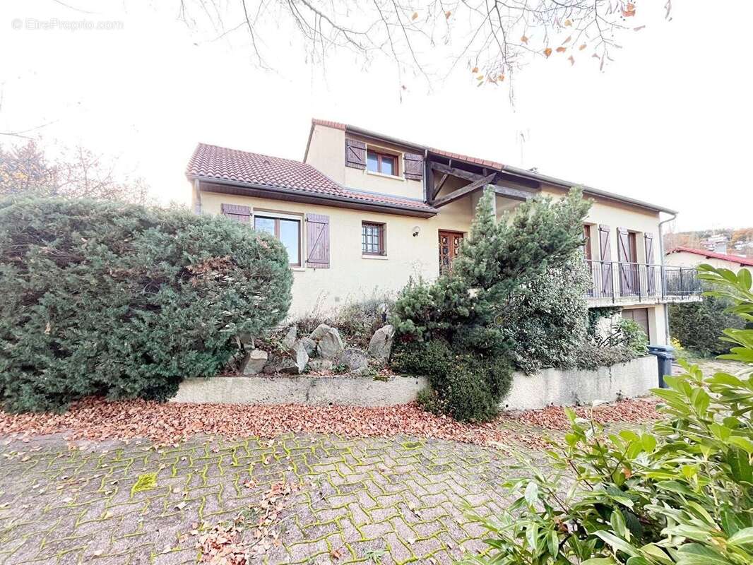 Maison à CLERMONT-FERRAND