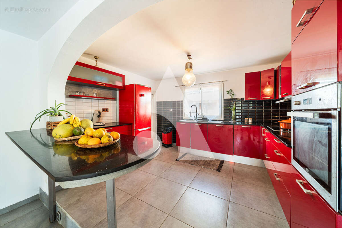 Exclusif  à la Possession la villa de tous vos projets. - photo 13