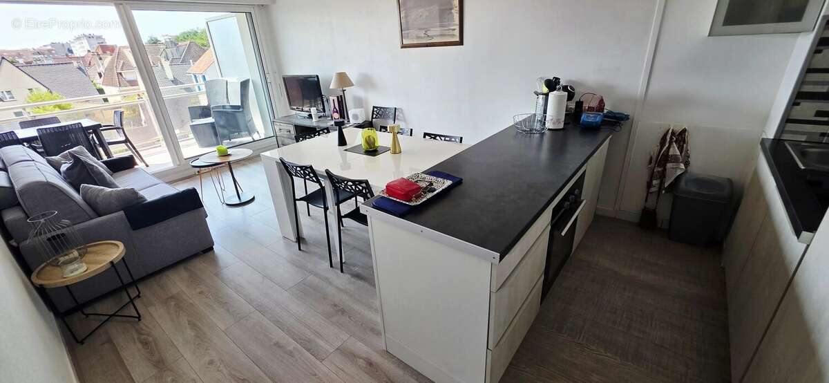 Le Touquet : secteur Pinède : T2 cabine avec large balcon / cave et parking - photo 5