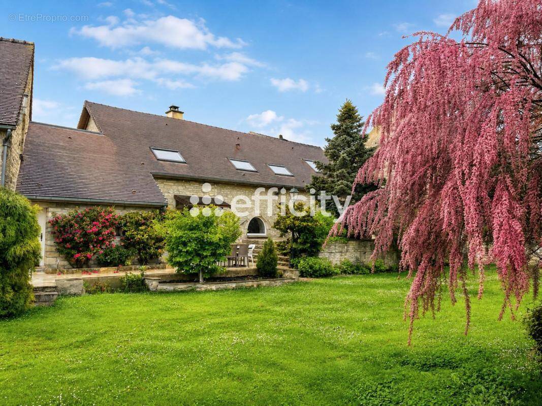Maison à BIERRY-LES-BELLES-FONTAINES