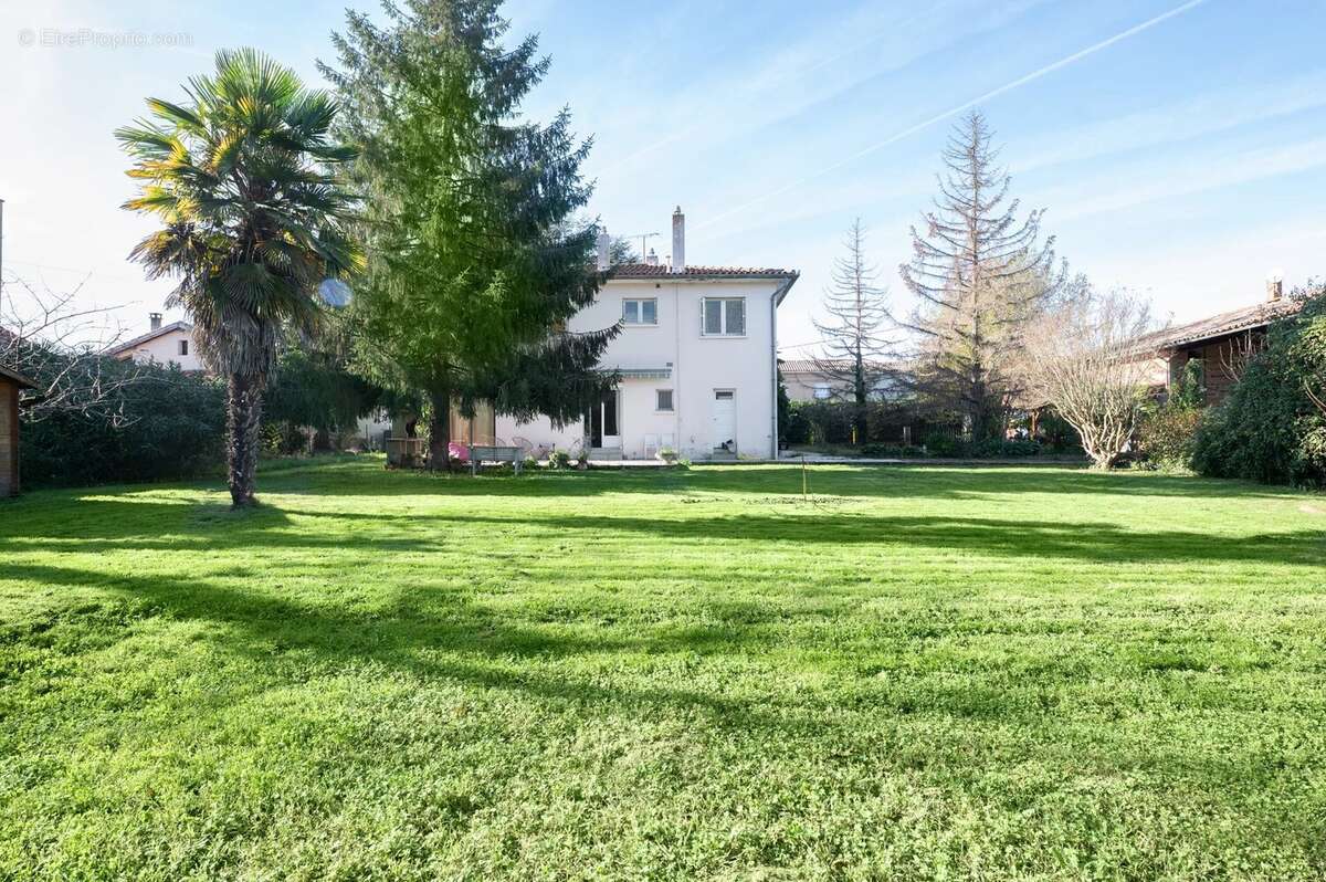  Maison 140 m² + T2 + T3 + Garage – Grand terrain 1 350m² – Saint-Paul-sur-Save - photo 19