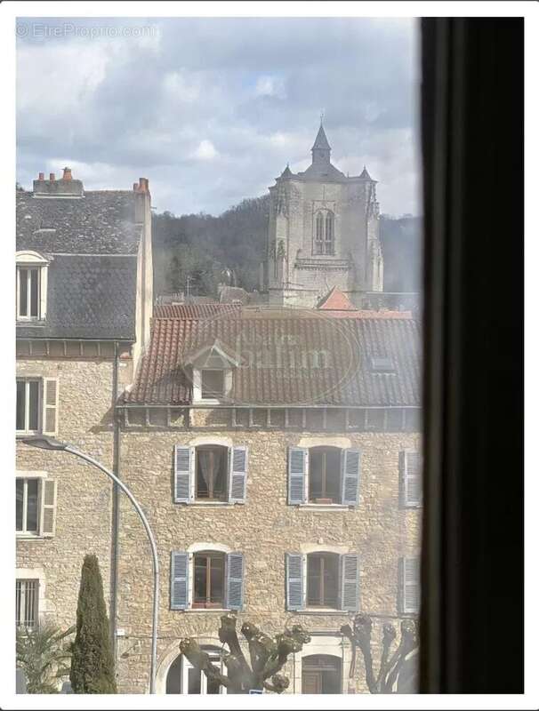 Maison à VILLEFRANCHE-DE-ROUERGUE