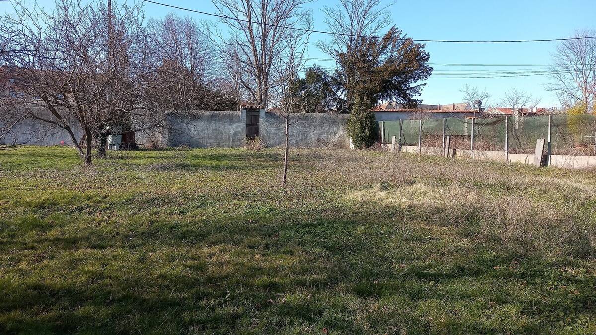 Terrain à AIGUEPERSE