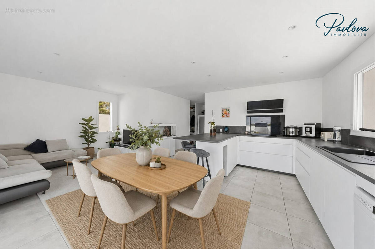 Maison 115 m² à Fabregues  - photo 3
