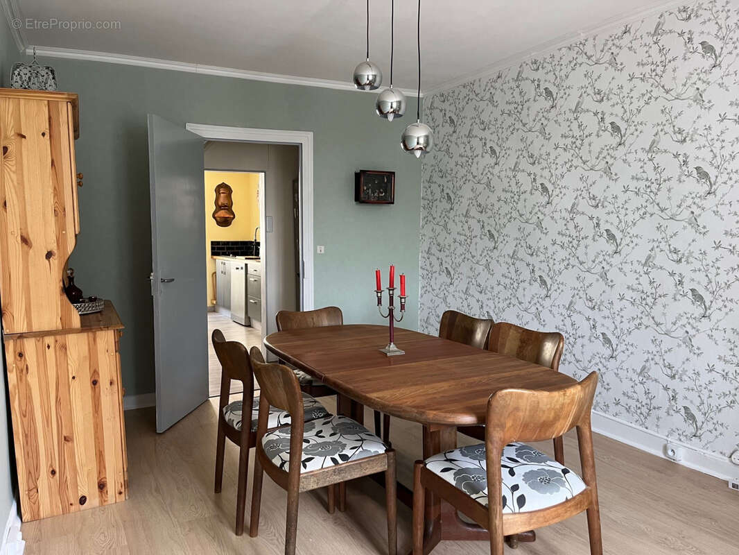 Maison à COUSSAC-BONNEVAL